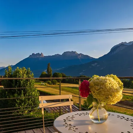 Petit Balcon Du * Lathuile