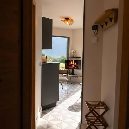 Апартаменты Petit Balcon Du